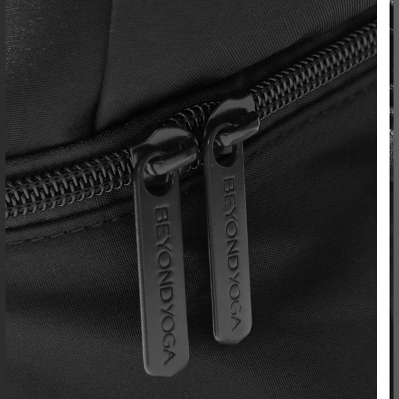 Beyond Yoga Convertible Backpack - Picture 6 of 7